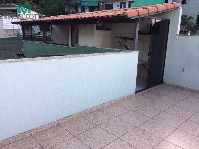 Casa à venda com 3 quartos, 205m² - Foto 7