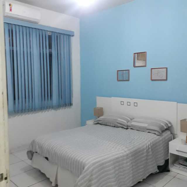 Apartamento à venda com 2 quartos, 77m² - Foto 2