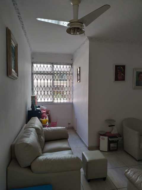 Apartamento à venda com 3 quartos, 70m² - Foto 3