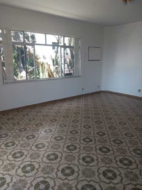 Apartamento à venda com 3 quartos, 153m² - Foto 4