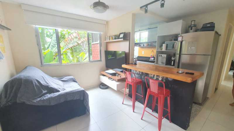 Apartamento à venda com 2 quartos, 45m² - Foto 1