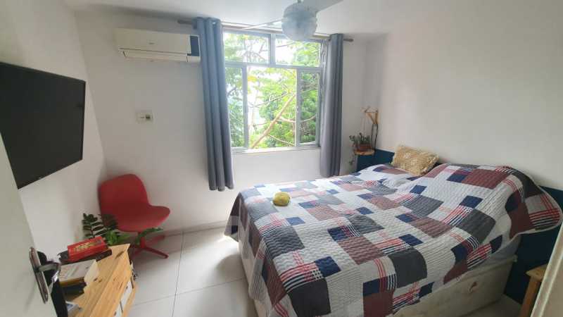 Apartamento à venda com 2 quartos, 45m² - Foto 3