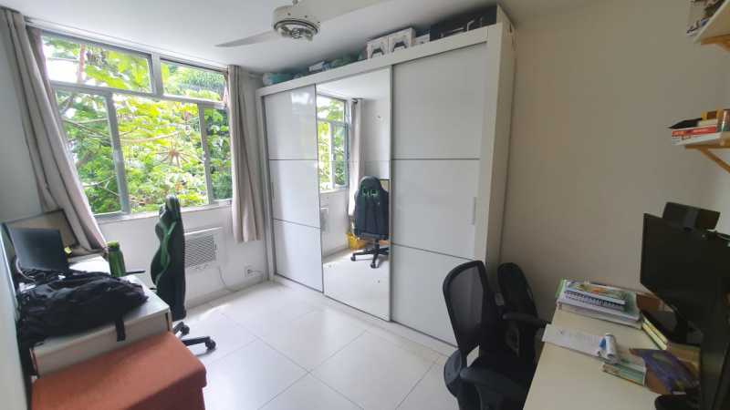 Apartamento à venda com 2 quartos, 45m² - Foto 4