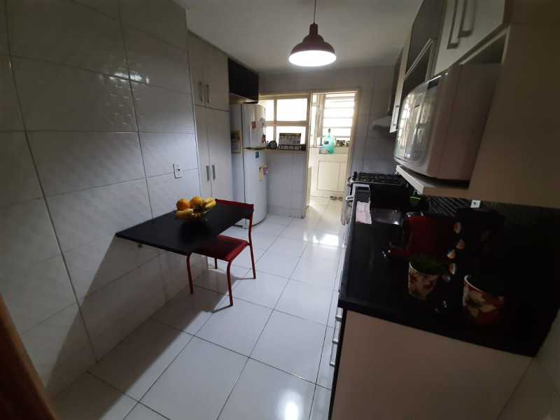 Apartamento à venda com 3 quartos, 50m² - Foto 13