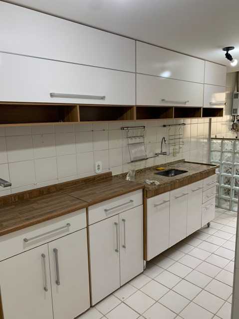 Apartamento à venda com 2 quartos, 60m² - Foto 10