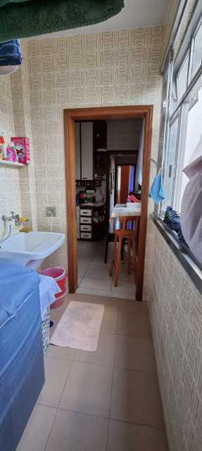 Apartamento à venda com 2 quartos, 75m² - Foto 8