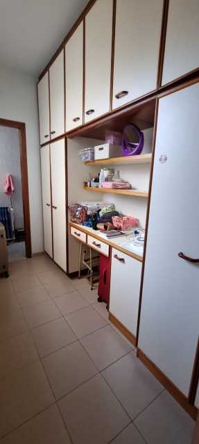 Apartamento à venda com 2 quartos, 75m² - Foto 9