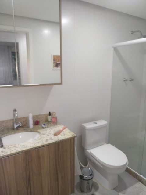 Apartamento à venda com 2 quartos, 90m² - Foto 11