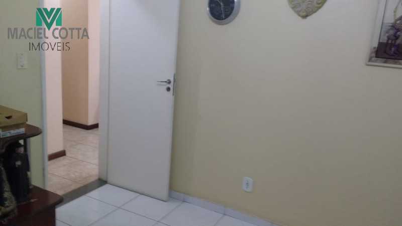 Apartamento à venda com 2 quartos, 78m² - Foto 6