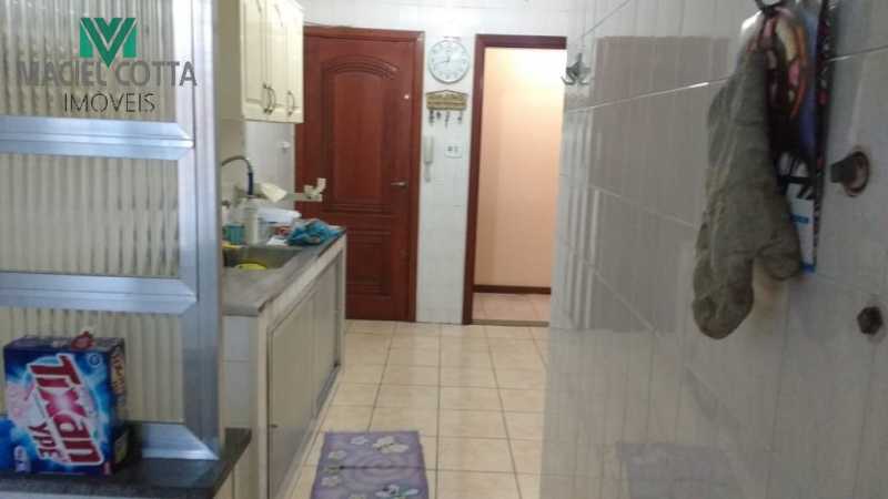 Apartamento à venda com 2 quartos, 78m² - Foto 12