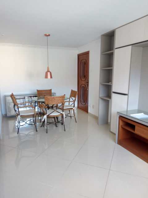 Apartamento à venda com 2 quartos, 55m² - Foto 2