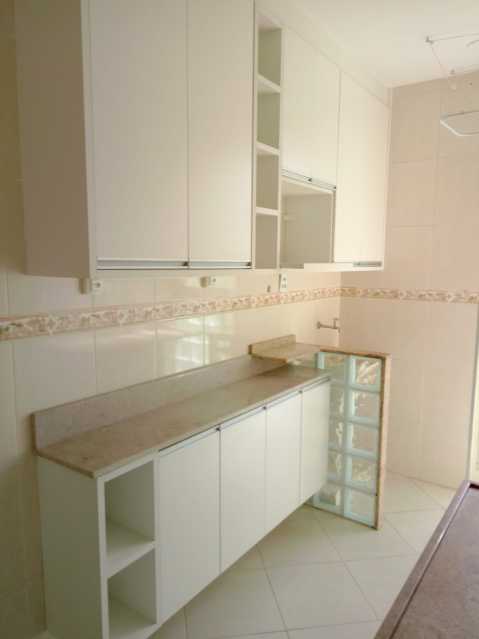 Apartamento à venda com 2 quartos, 55m² - Foto 17