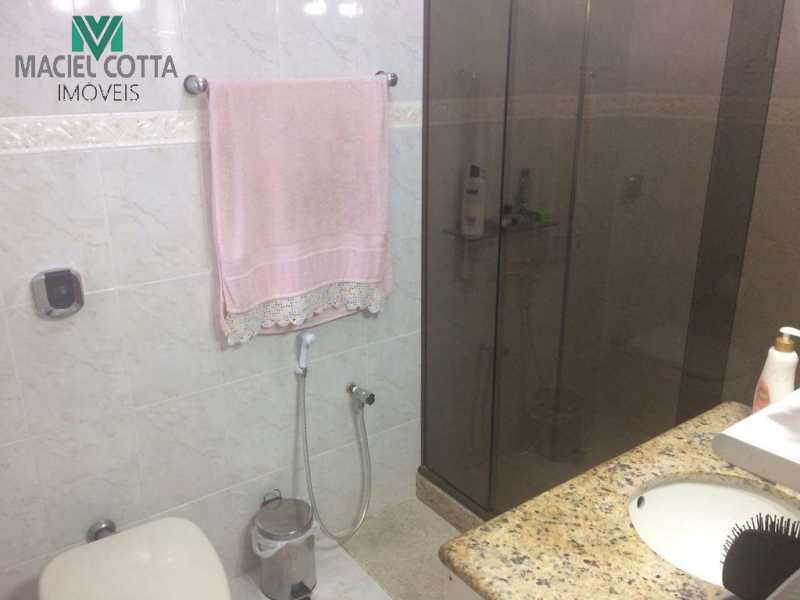 Apartamento à venda com 2 quartos, 72m² - Foto 6