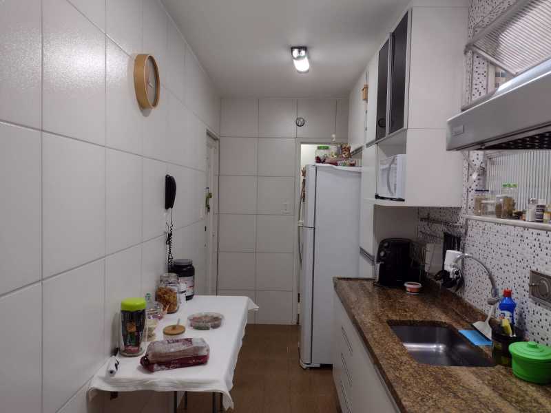 Apartamento à venda com 1 quarto, 50m² - Foto 5