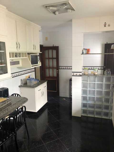 Casa à venda com 3 quartos, 280m² - Foto 16