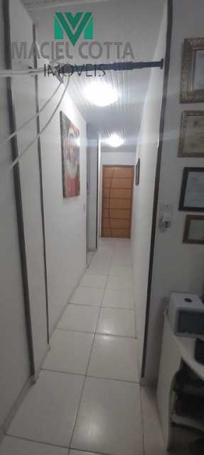 Apartamento à venda com 2 quartos, 60m² - Foto 11