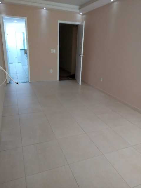 Apartamento à venda com 2 quartos, 70m² - Foto 5