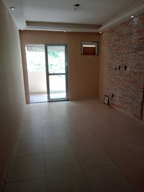 Apartamento à venda com 2 quartos, 70m² - Foto 7