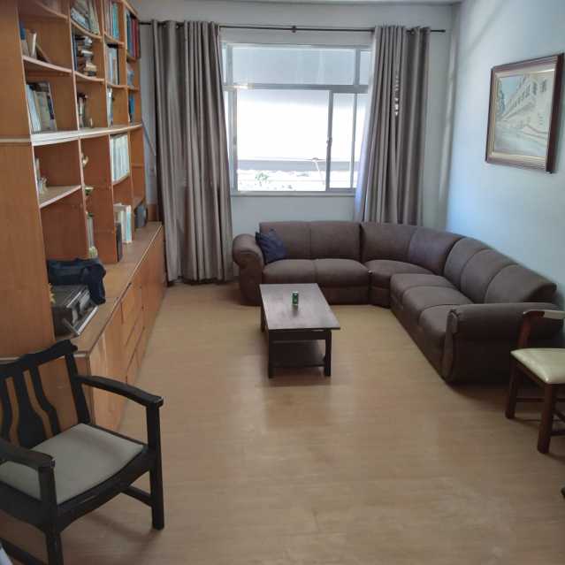 Casa à venda com 4 quartos, 300m² - Foto 5