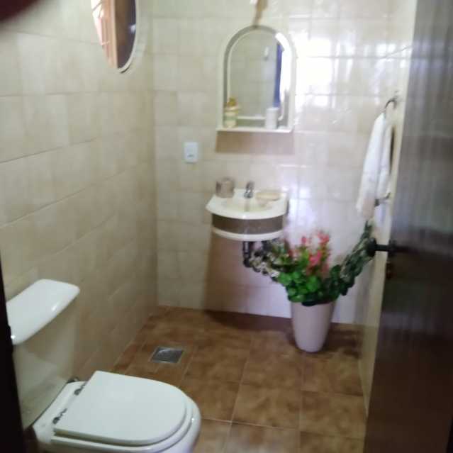 Casa à venda com 4 quartos, 300m² - Foto 12