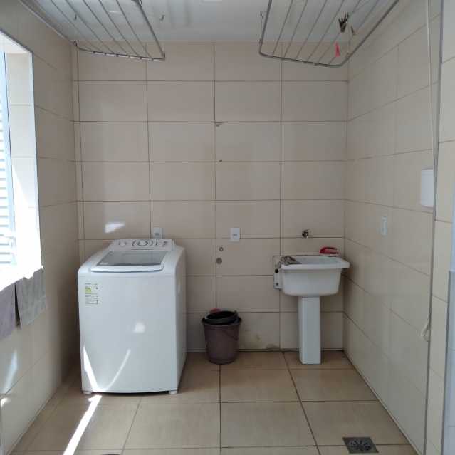 Casa à venda com 4 quartos, 300m² - Foto 18