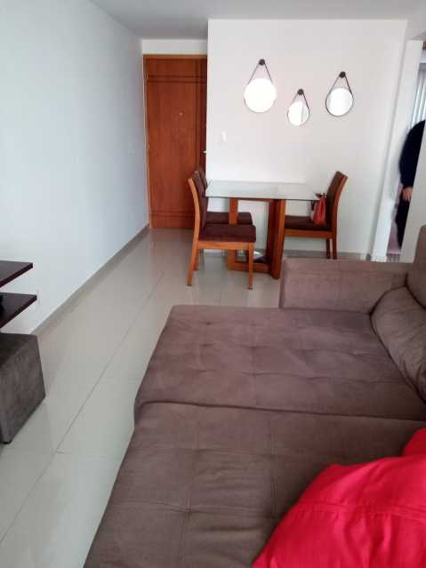 Apartamento à venda com 2 quartos, 75m² - Foto 5