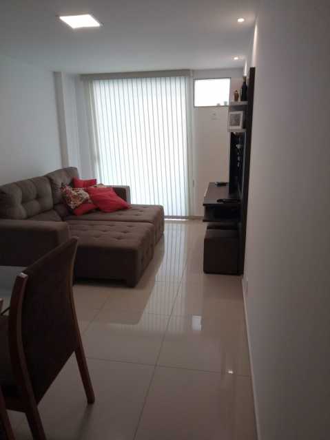 Apartamento à venda com 2 quartos, 75m² - Foto 8