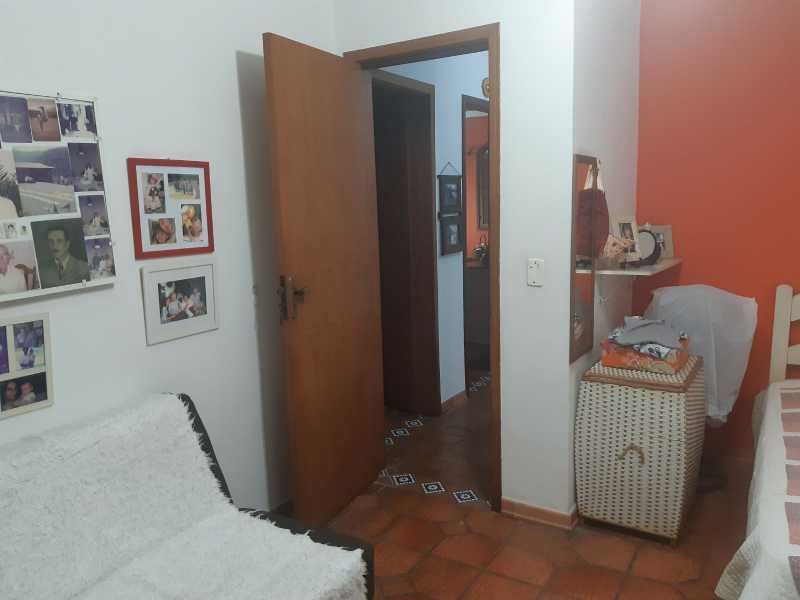 Casa à venda com 3 quartos, 208m² - Foto 11