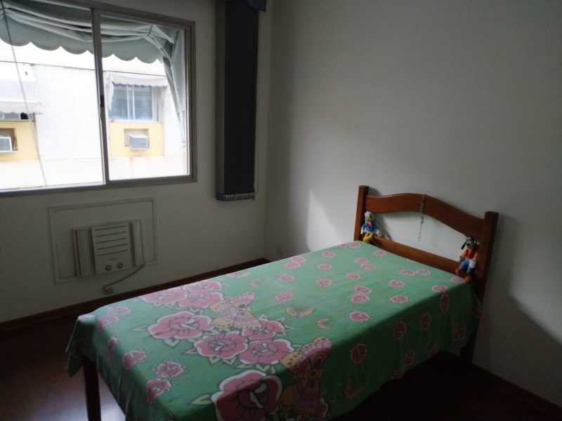 Apartamento à venda com 2 quartos, 70m² - Foto 5