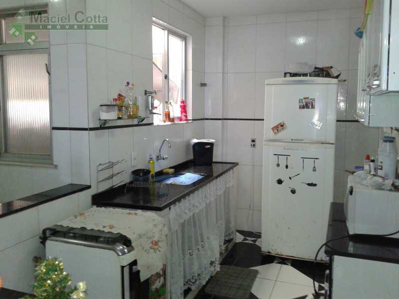 Apartamento à venda com 2 quartos, 70m² - Foto 12