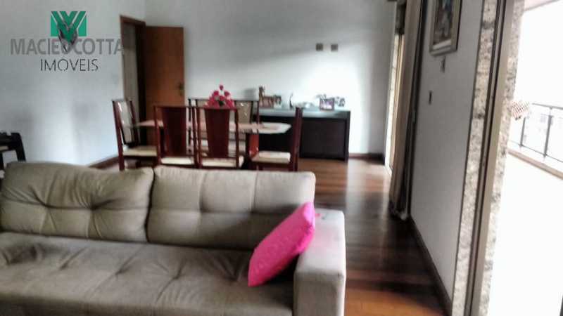 Apartamento à venda com 3 quartos, 176m² - Foto 3