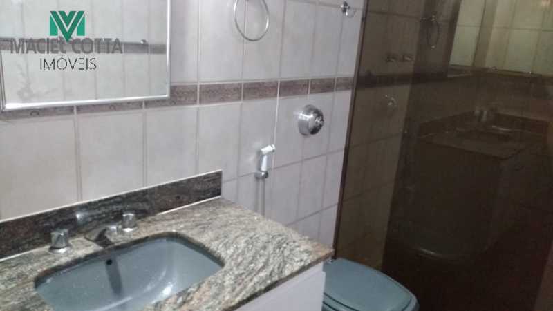 Apartamento à venda com 3 quartos, 176m² - Foto 11