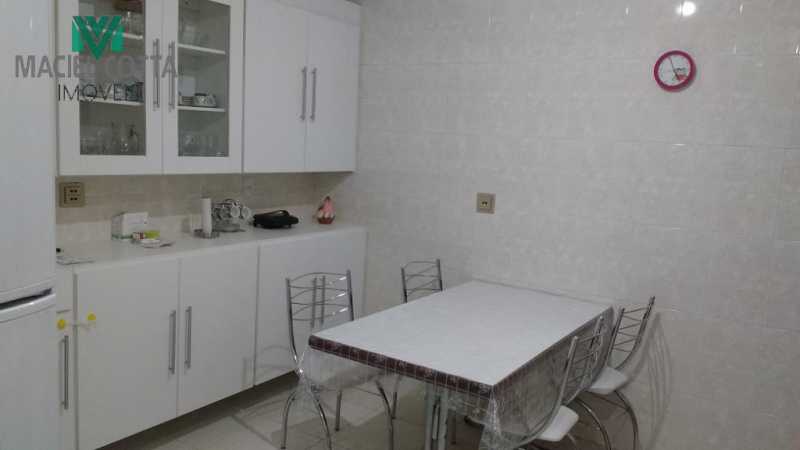 Apartamento à venda com 3 quartos, 176m² - Foto 16