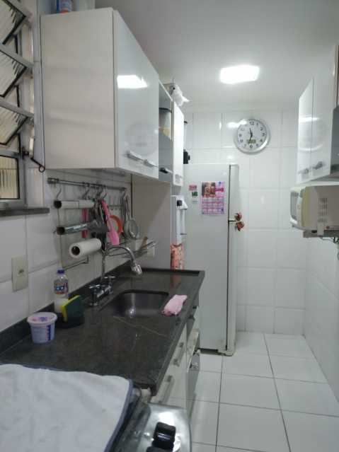 Apartamento à venda com 2 quartos, 72m² - Foto 10