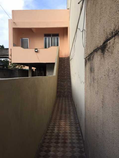 Casa à venda com 3 quartos, 340m² - Foto 1