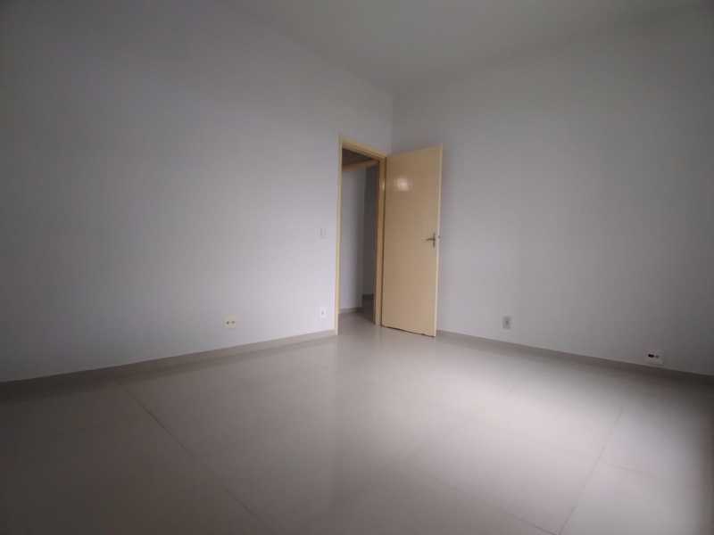 Apartamento à venda com 2 quartos, 66m² - Foto 4