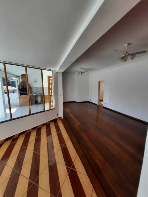 Cobertura à venda com 2 quartos, 130m² - Foto 6