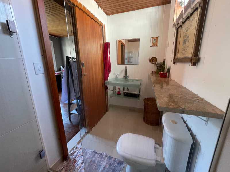 Casa à venda com 6 quartos, 363m² - Foto 21