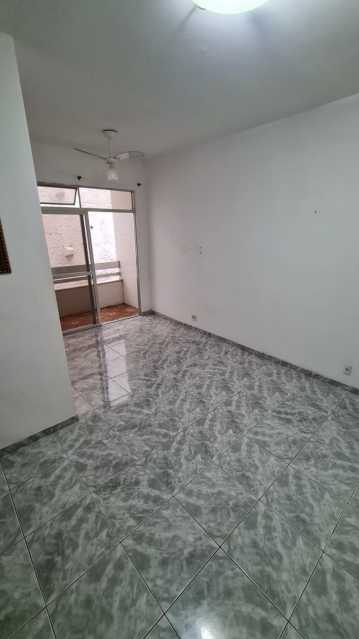 Apartamento à venda com 3 quartos, 91m² - Foto 3