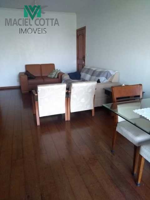 Apartamento à venda com 3 quartos, 125m² - Foto 5