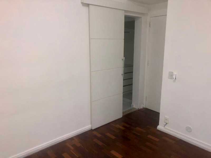 Apartamento à venda com 2 quartos, 95m² - Foto 4