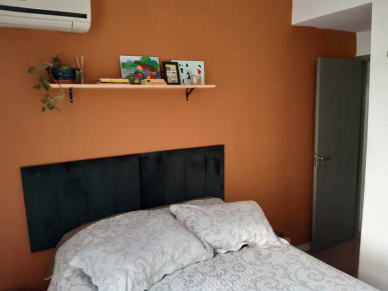 Apartamento à venda com 2 quartos, 85m² - Foto 3