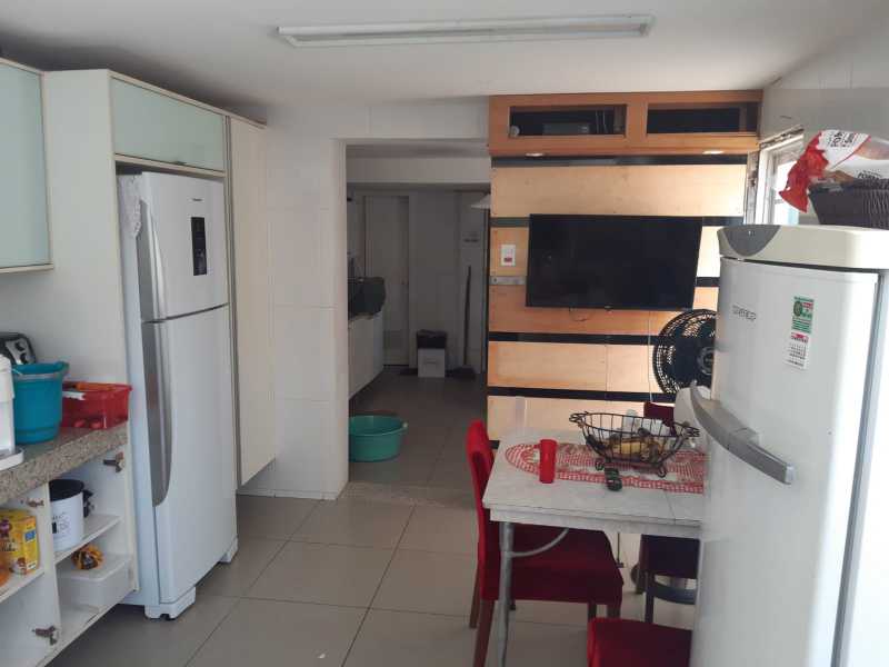 Casa à venda com 4 quartos, 220m² - Foto 21