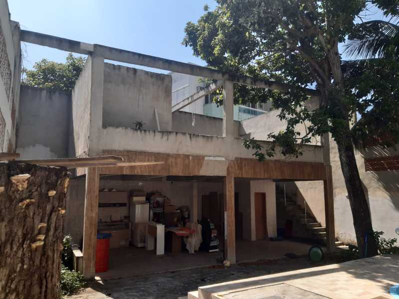 Casa à venda com 4 quartos, 220m² - Foto 24