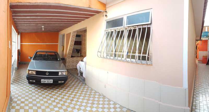 Casa à venda com 2 quartos, 150m² - Foto 2