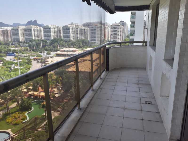 Apartamento à venda com 4 quartos, 141m² - Foto 3