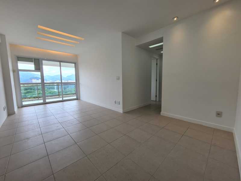 Apartamento à venda com 2 quartos, 78m² - Foto 5