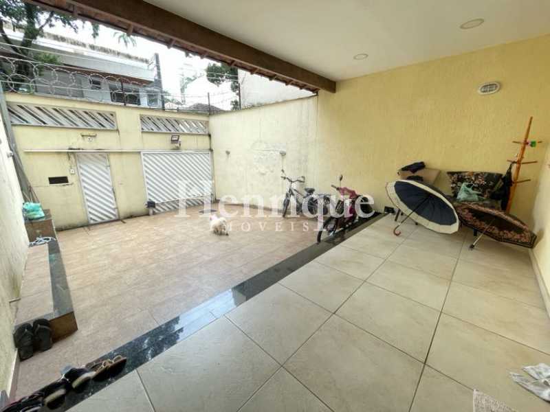 Casa, 4 quartos, 228 m² - Foto 2