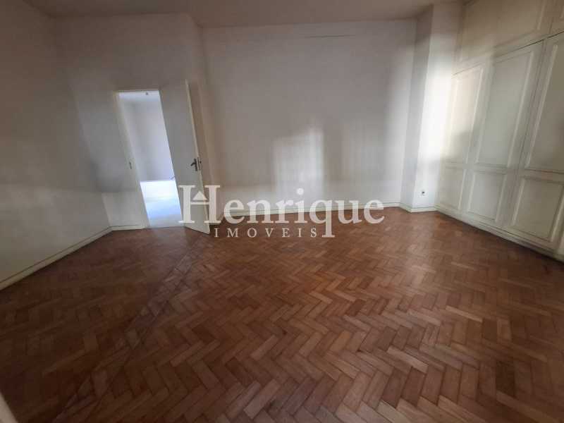 Casa, 5 quartos, 350 m² - Foto 1