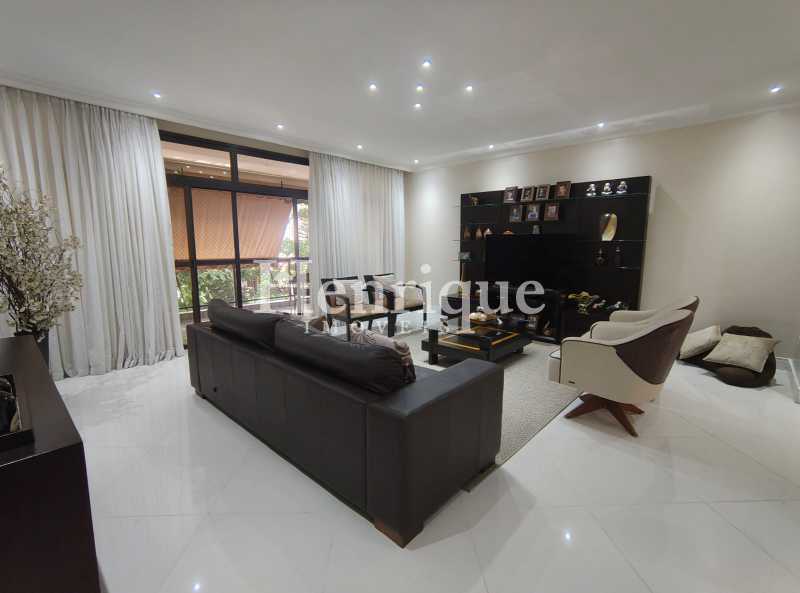 Apartamento, 4 quartos, 200 m² - Foto 1